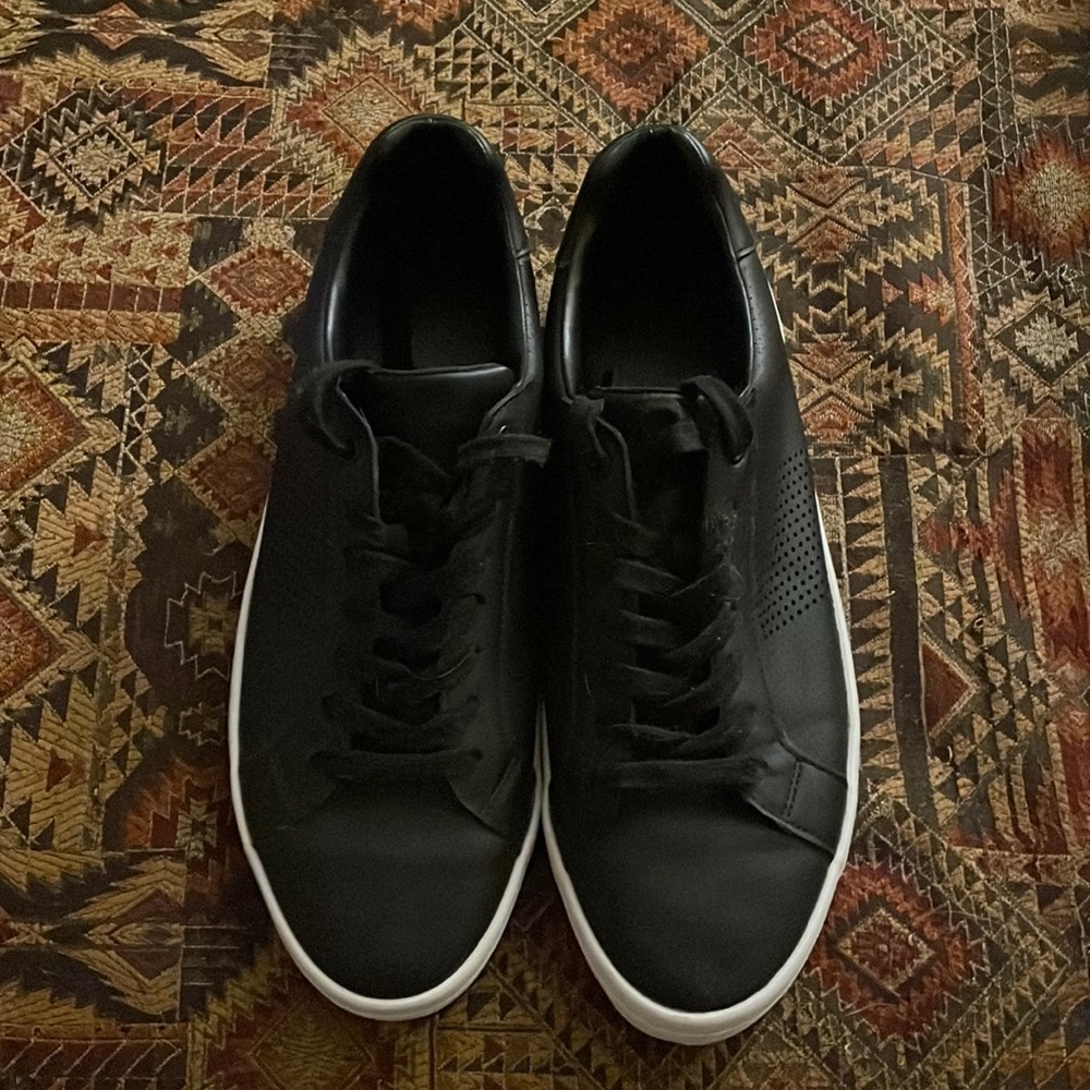 Mens ZARAMAN black sneakers, European size 44